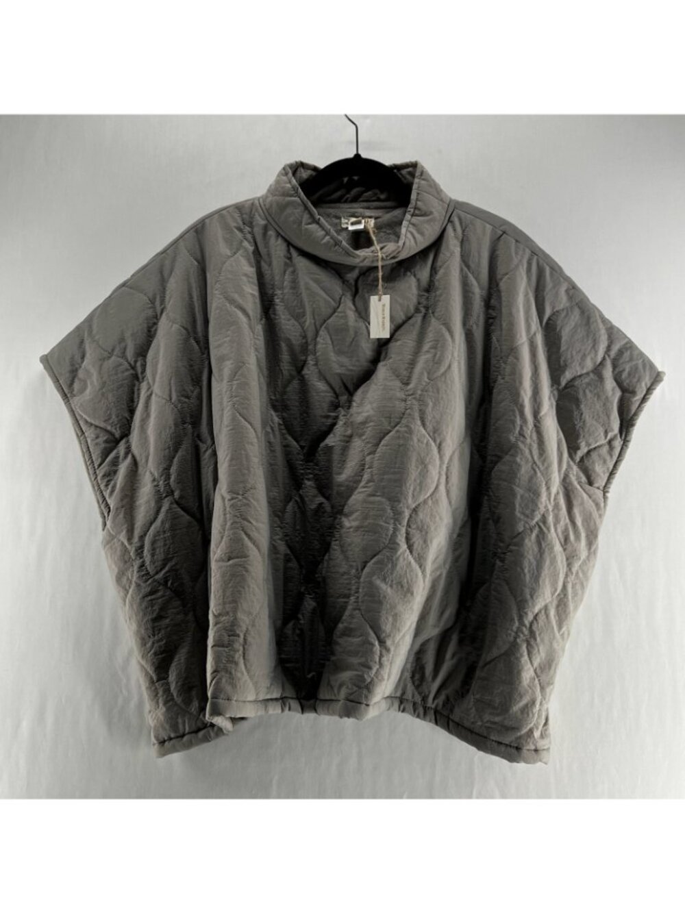 World Market Quilted Fleece Cowl Neck Poncho Womens One Size Oversized Boxy Gray - Picture 2 of 13